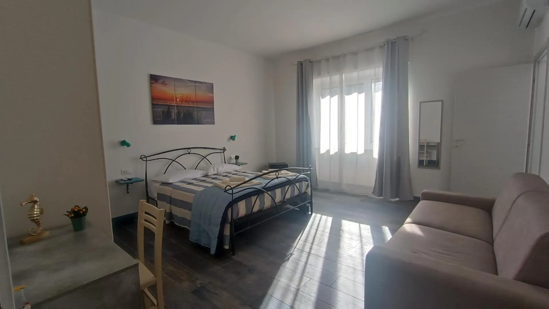 ゲストハウス ホテル Porto Sicuro By Hospitality Sardinia カリアリ